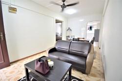 Blk 136 Bedok North Avenue 3 (Bedok), HDB 3 Rooms #216495291